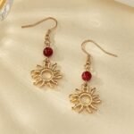 1pair Fashionable Vintage Sun Design Dangle Earrings