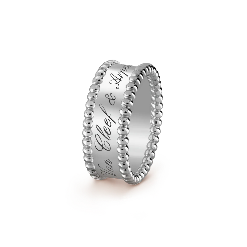 479299ba53fb2dd01ae142c191ada564.png Perlee signature ring - Image 1