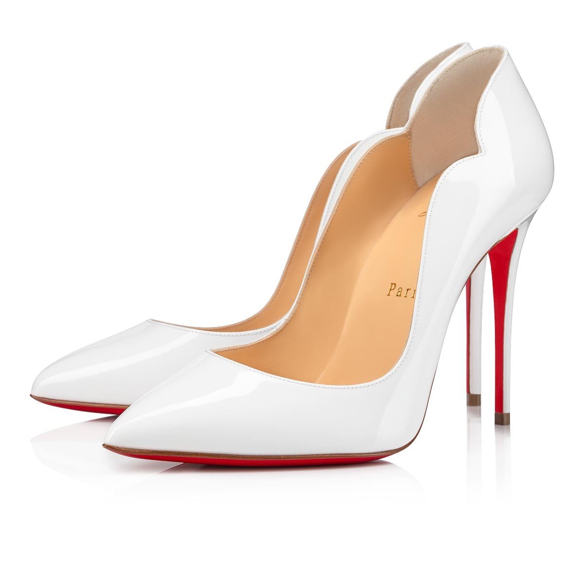 4c3ec185381c41f98d99da9606dbdc95.jpg Hot Chick 100 mm Bianco Patent Leather Pumps - Image 1