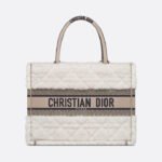 MEDIUM BOOK TOTE