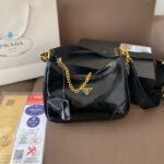 Re-Edition 2005 leather bag