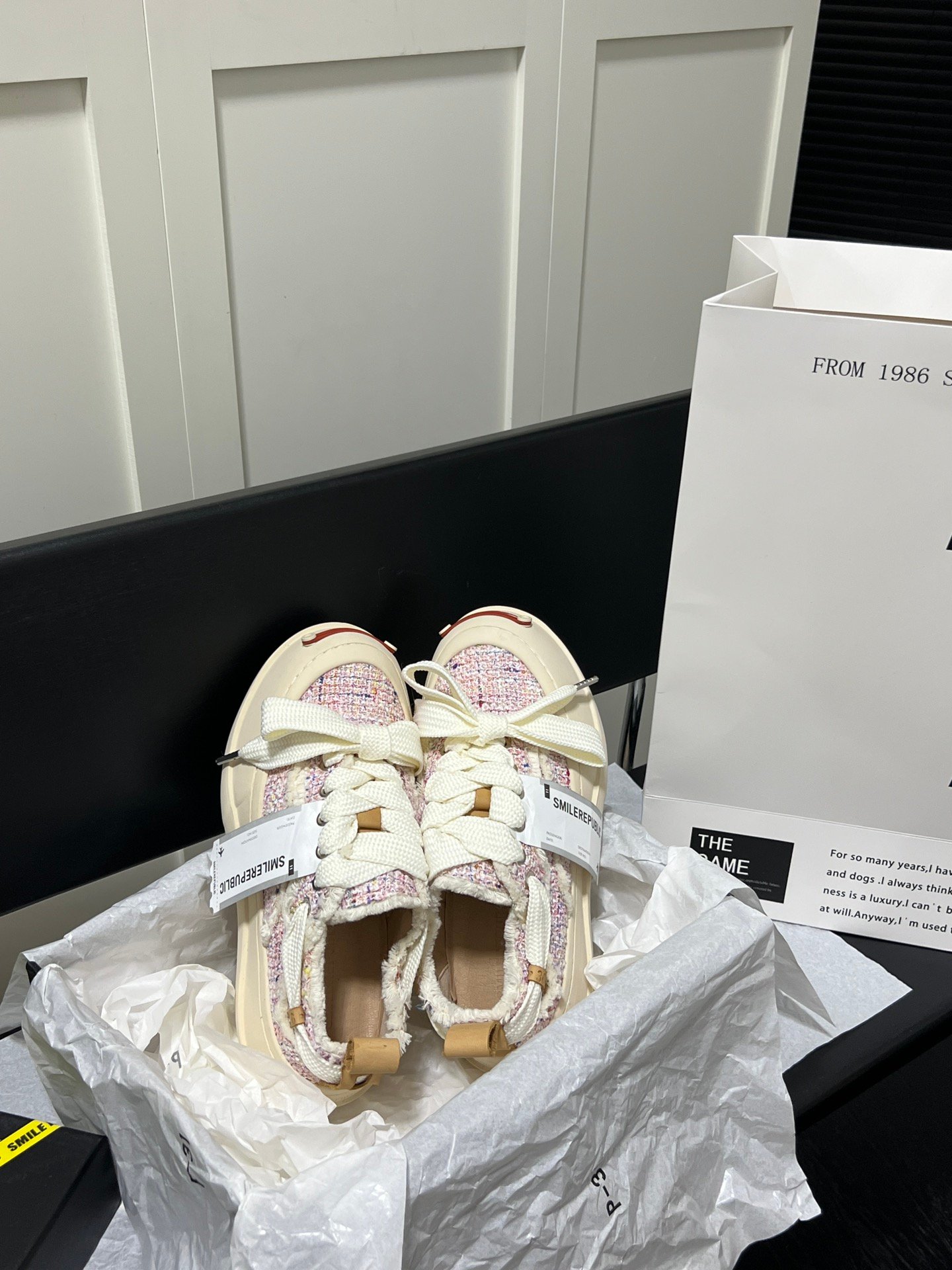 c5cf13ff688252c0841916ac4f750f3d-1.jpeg Pink Tweed Sneaker Shoes 2024 Spring Style Fashion Designer - Image 1