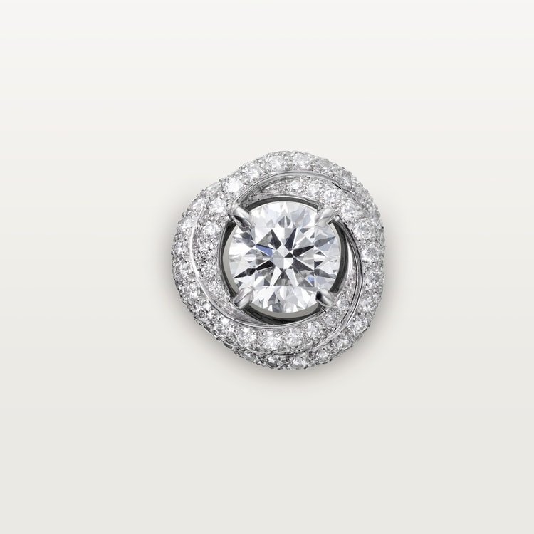 ec44909cabf7a8d58b66e69e02def2f1.jpeg TRINITY RUBAN STUD EARRINGS, 2 BRILLIANT-CUT DIAMONDS, PAVED - Image 1