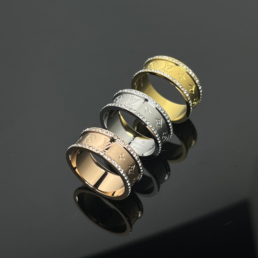 f4cb10017e8576d1e4ce2e2a8ae2d510-1.jpeg Les Gastons Small Ring - Image 1