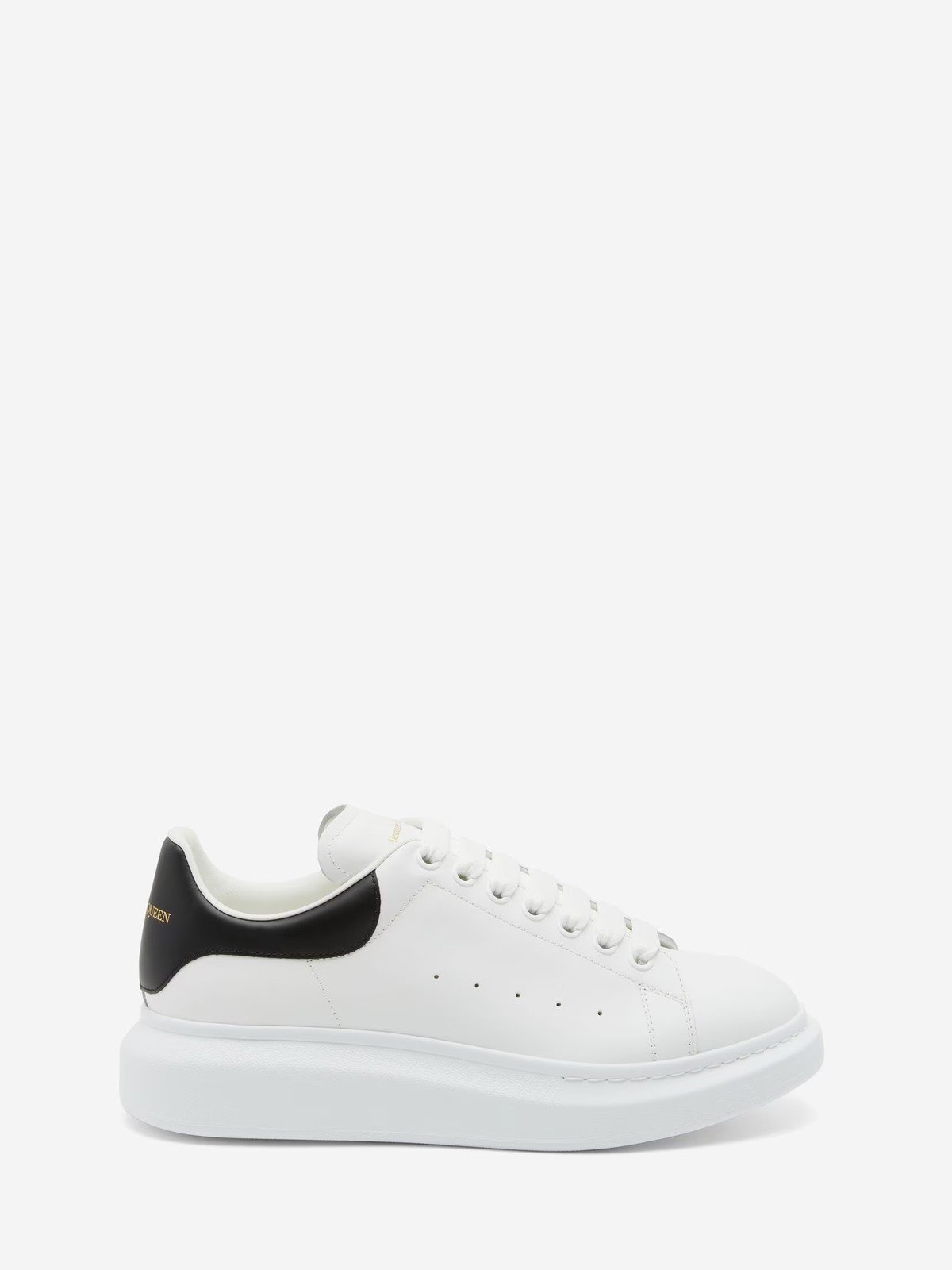 Oversized Sneaker in White/black